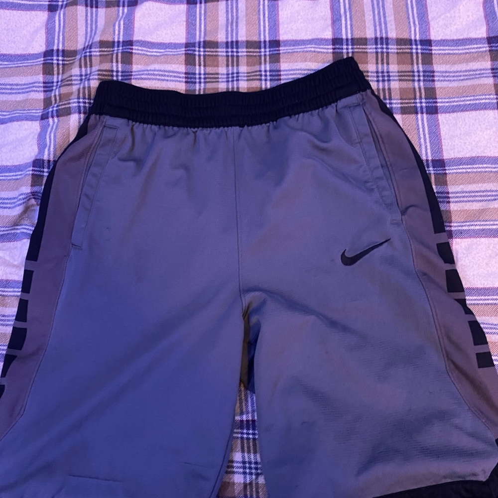 NIKE ELITE SHORTS